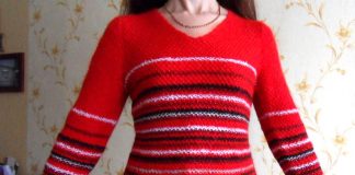 Вязанный спицами свитер