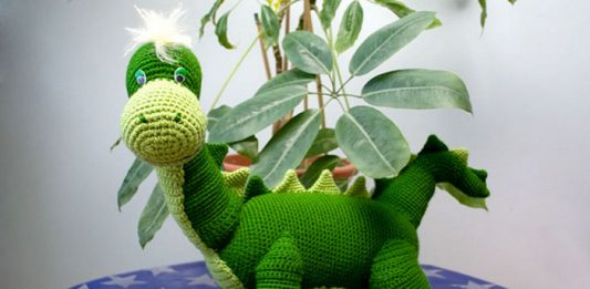 Вязаный крючком дракон Лёка