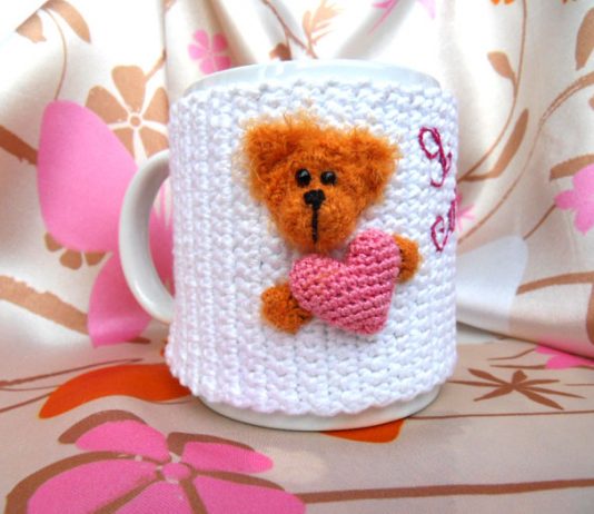 Вязаный чехол для кружки Медвежонок Вязаный чехол для кружки медвежонок