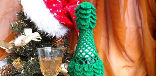 Вязаный чехол на бутылку Новогоднее шампанское Вязаный чехол на бутылку Новогоднее Шампанское