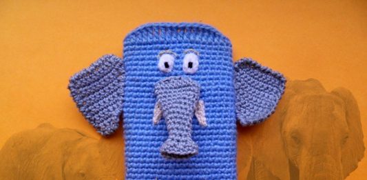 Вязаный чехол на телефон Слон