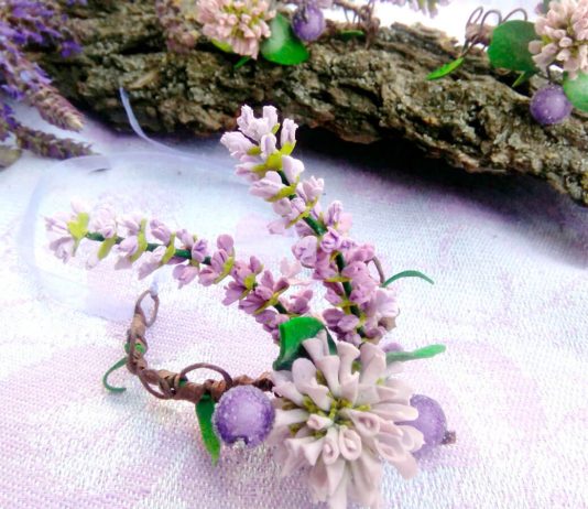 Как сделать плетёный браслет с цветами из фоамирана