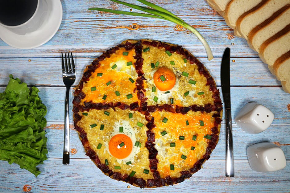 Картофельный хашбраун с беконом и яйцом – пошаговый кулинарный рецепт с фото