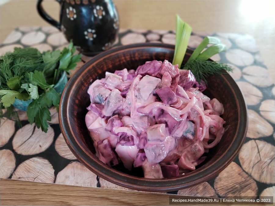 Салат из сельди со свёклой – пошаговый кулинарный рецепт с фото